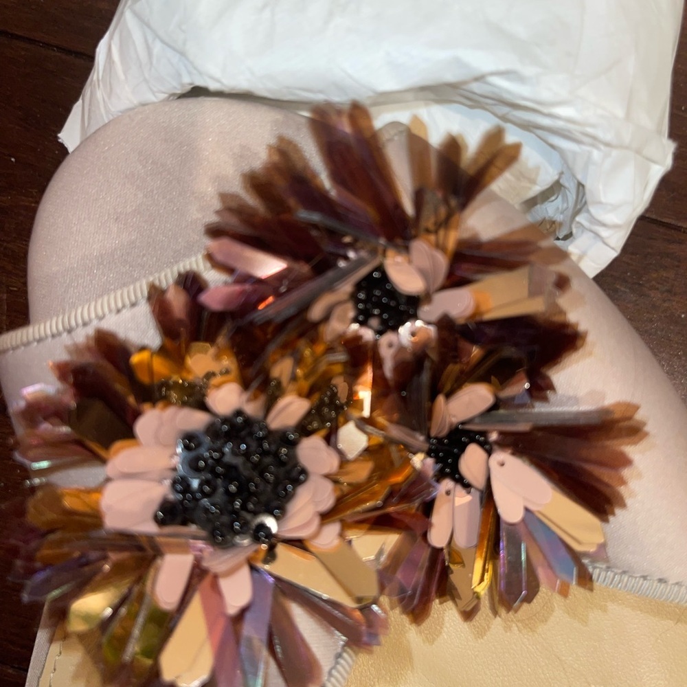 J. Crew Women's Floral Embellished Slide Sandals - BEIGE 7 NWOT - Picture 4 of 8